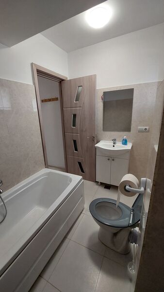 Bragadiru, Ilfov, zona Mc Donald's, str. Diamantului 166, in spate la Lidl,